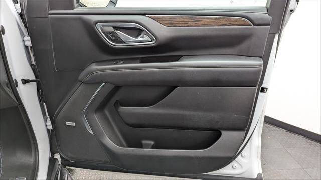 Used 2023 Chevrolet Suburban Premier image 26