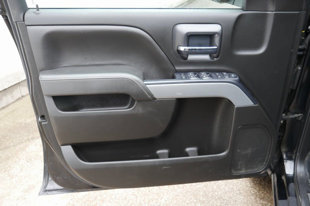 Used 2019 Chevrolet Silverado 1500 LT w/ All Star Edition image 27