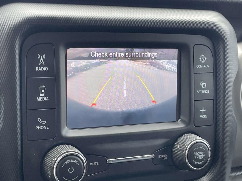 Used 2020 Jeep Wrangler Sport AWD/4WD image 26