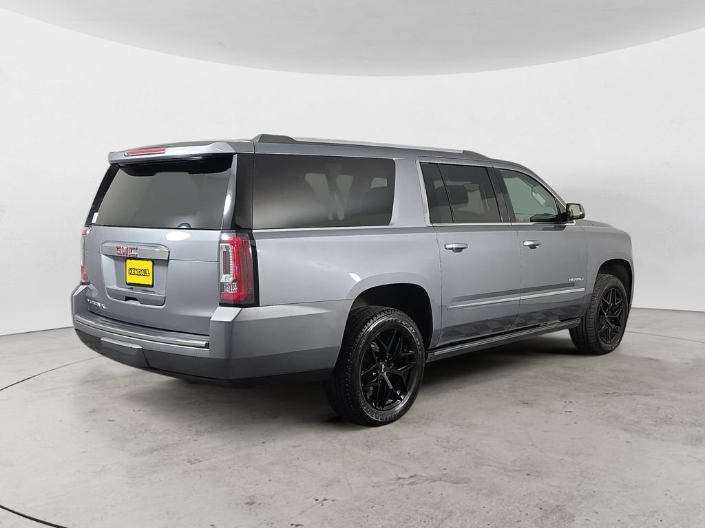 Used 2018 GMC Yukon XL Denali w/ Denali Ultimate Package AWD/4WD image 5
