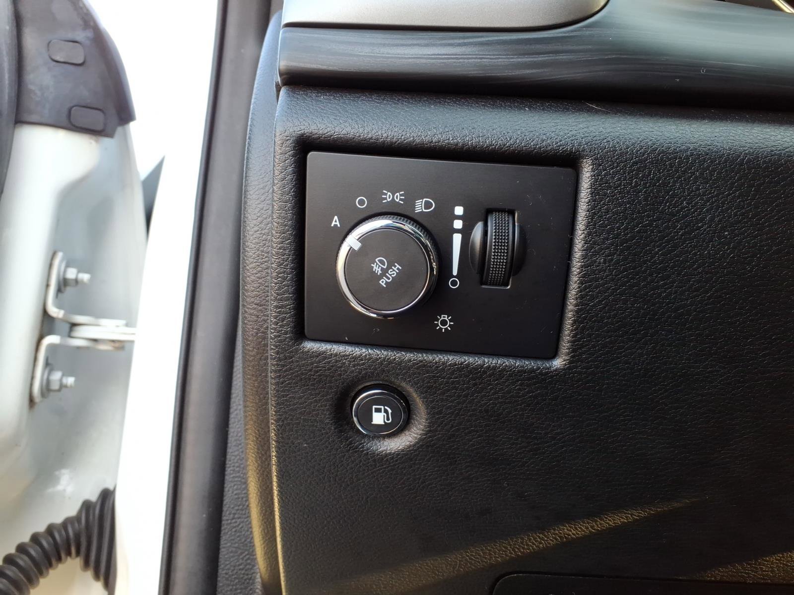 Used 2022 Jeep Grand Cherokee Laredo X image 15