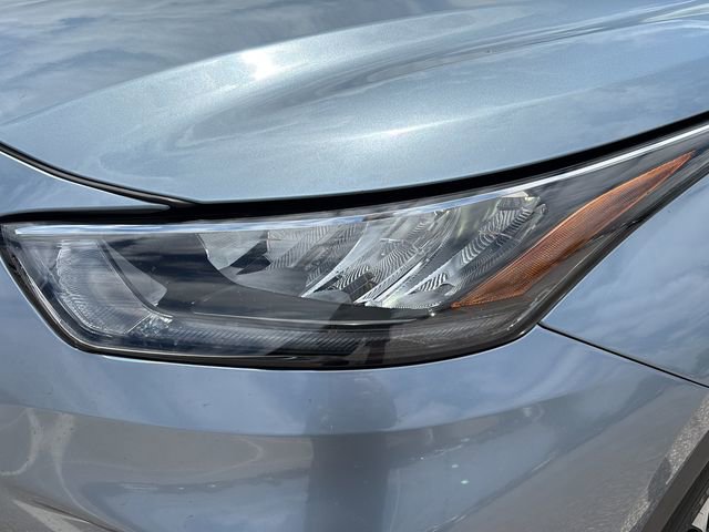 Used 2020 Toyota Highlander XLE FWD image 27