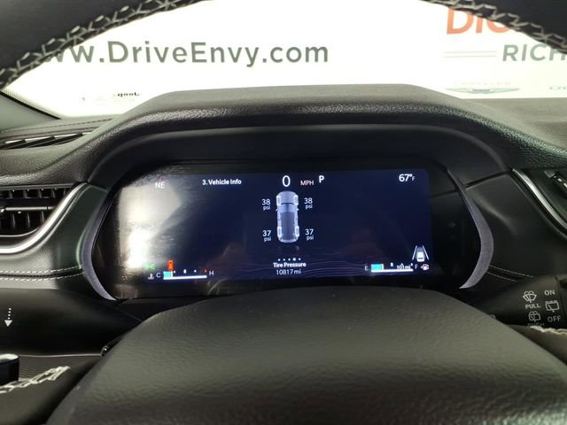 Used 2024 Jeep Grand Cherokee Altitude image 15