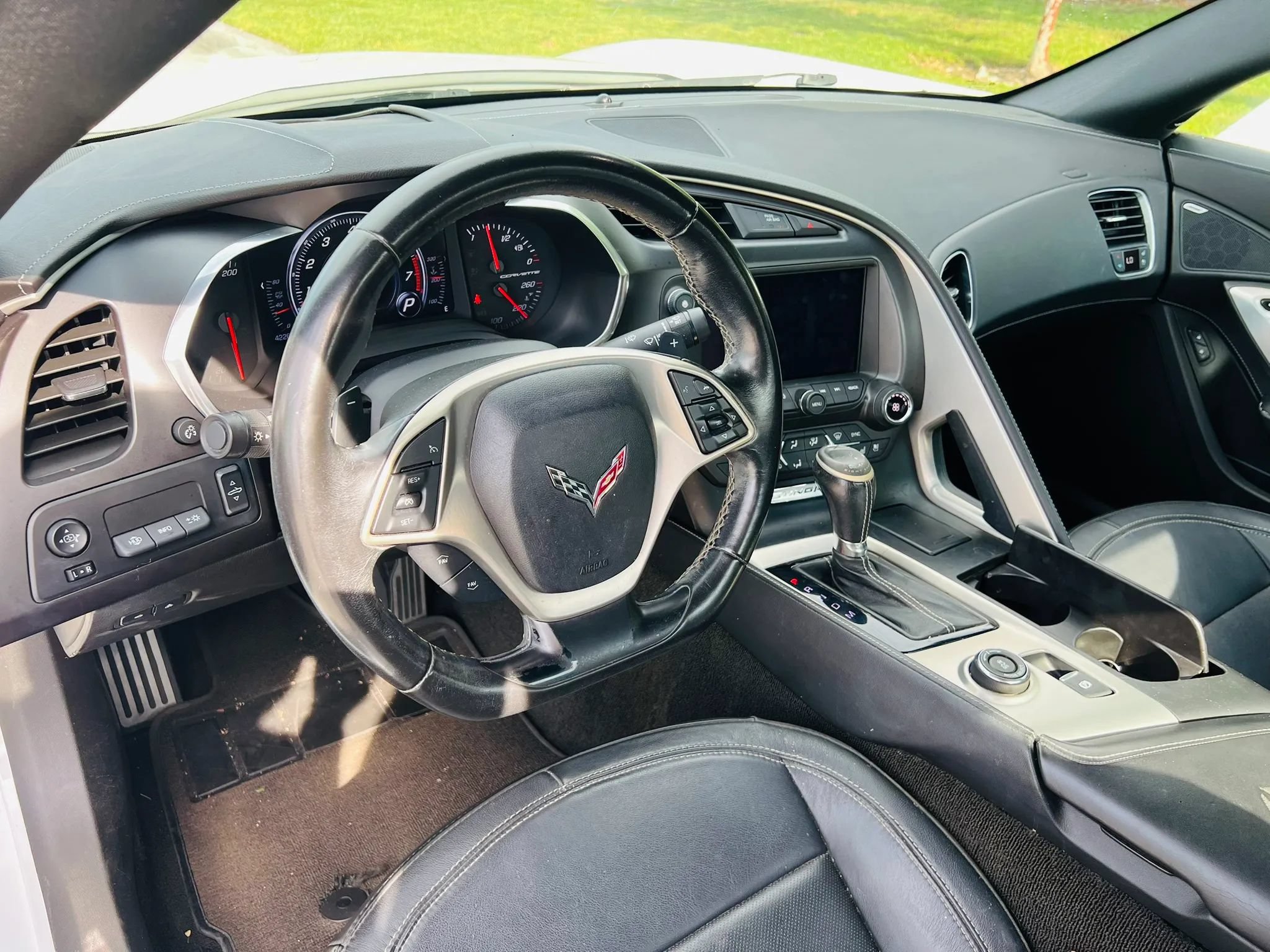 Used 2017 Chevrolet Corvette Stingray Convertible w/ 2LT Preferred Equipment Group RWD image 10