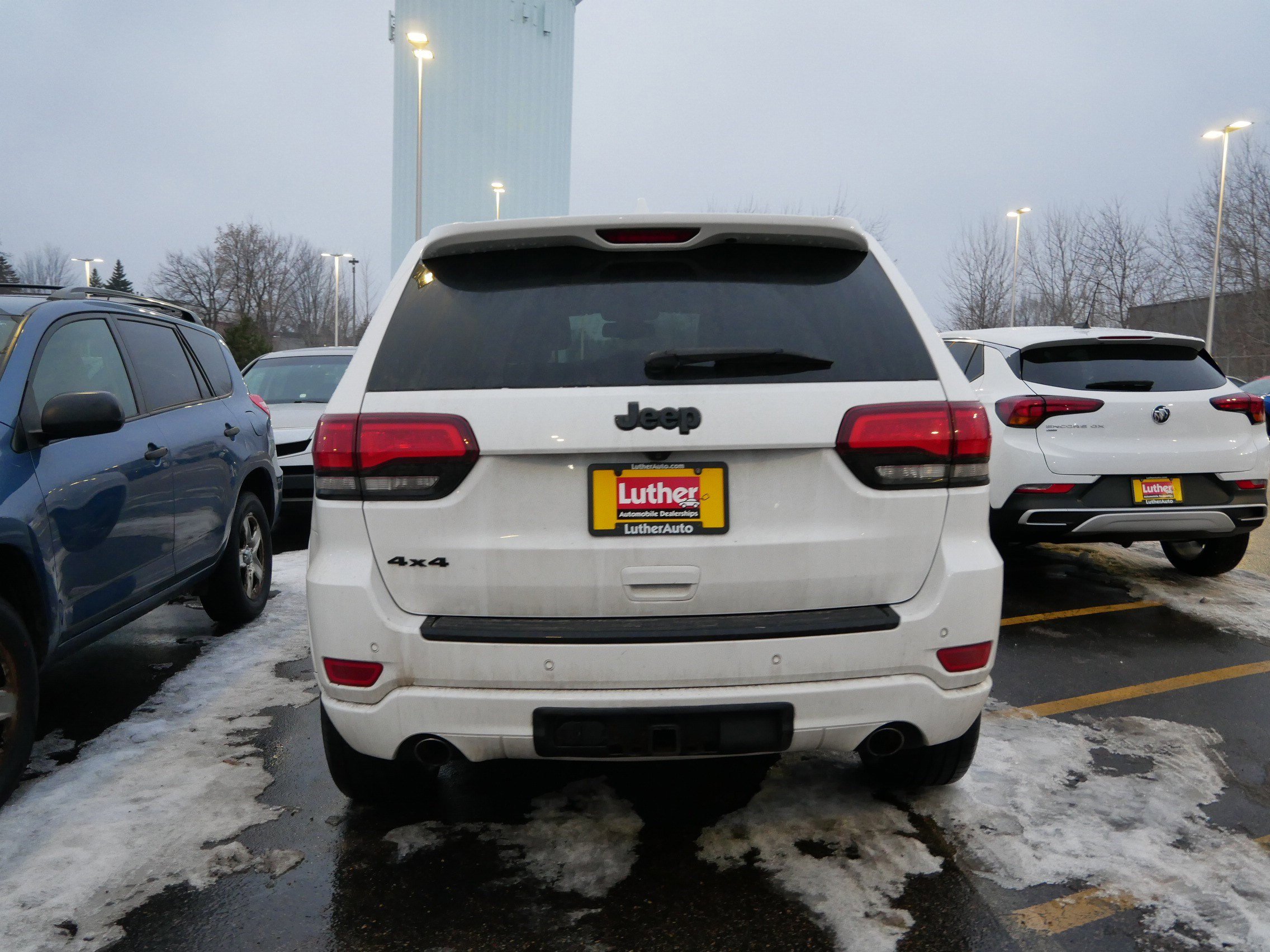 Used 2015 Jeep Grand Cherokee Altitude image 4