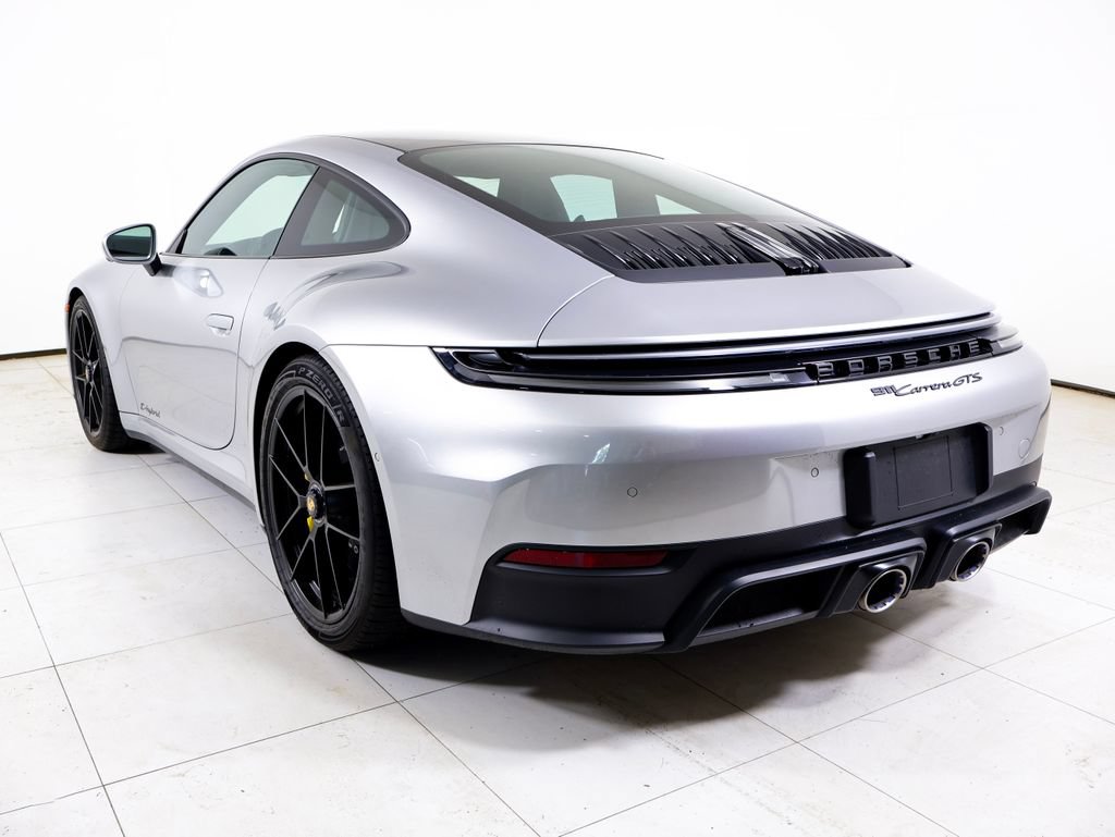 Used 2025 Porsche 911 Carrera GTS RWD image 3