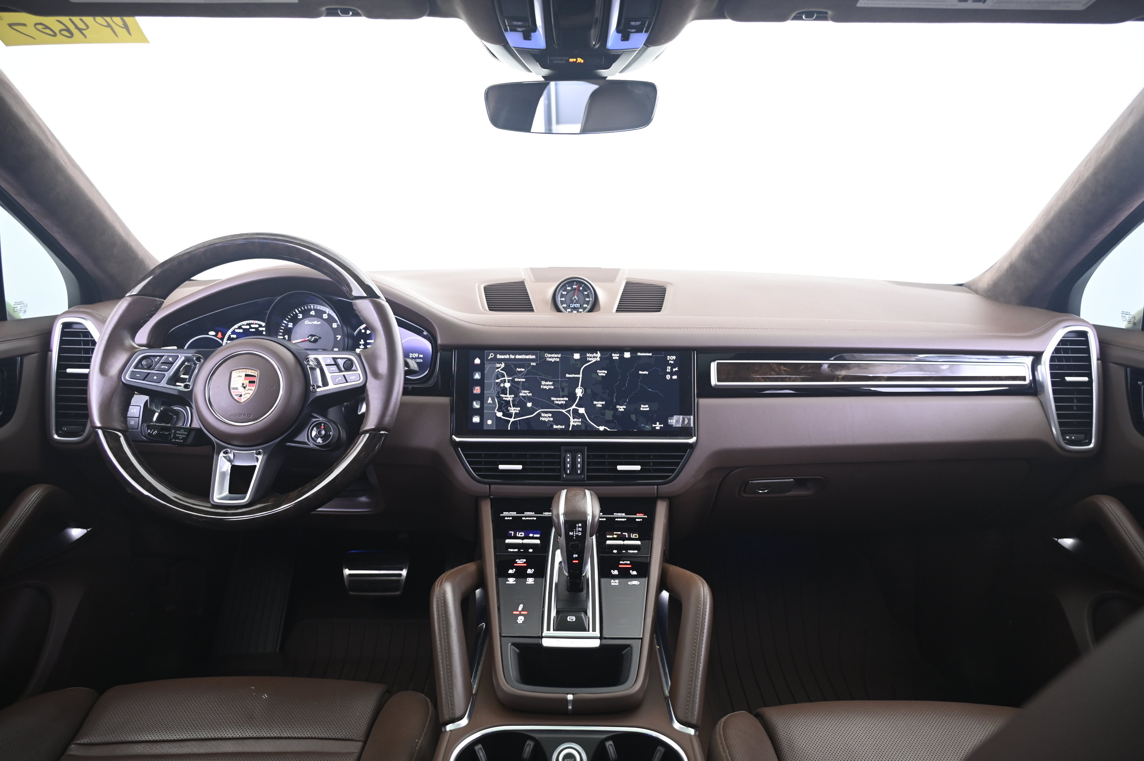 Certified 2023 Porsche Cayenne Turbo AWD/4WD image 32