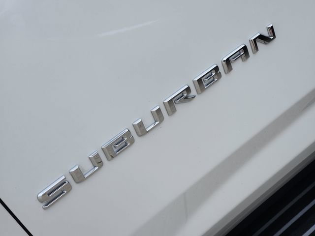 Used 2025 Chevrolet Suburban Premier AWD/4WD image 8