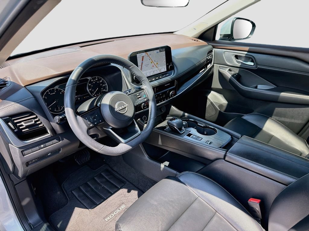 Used 2023 Nissan Rogue SL w/ SL Premium Package FWD image 9