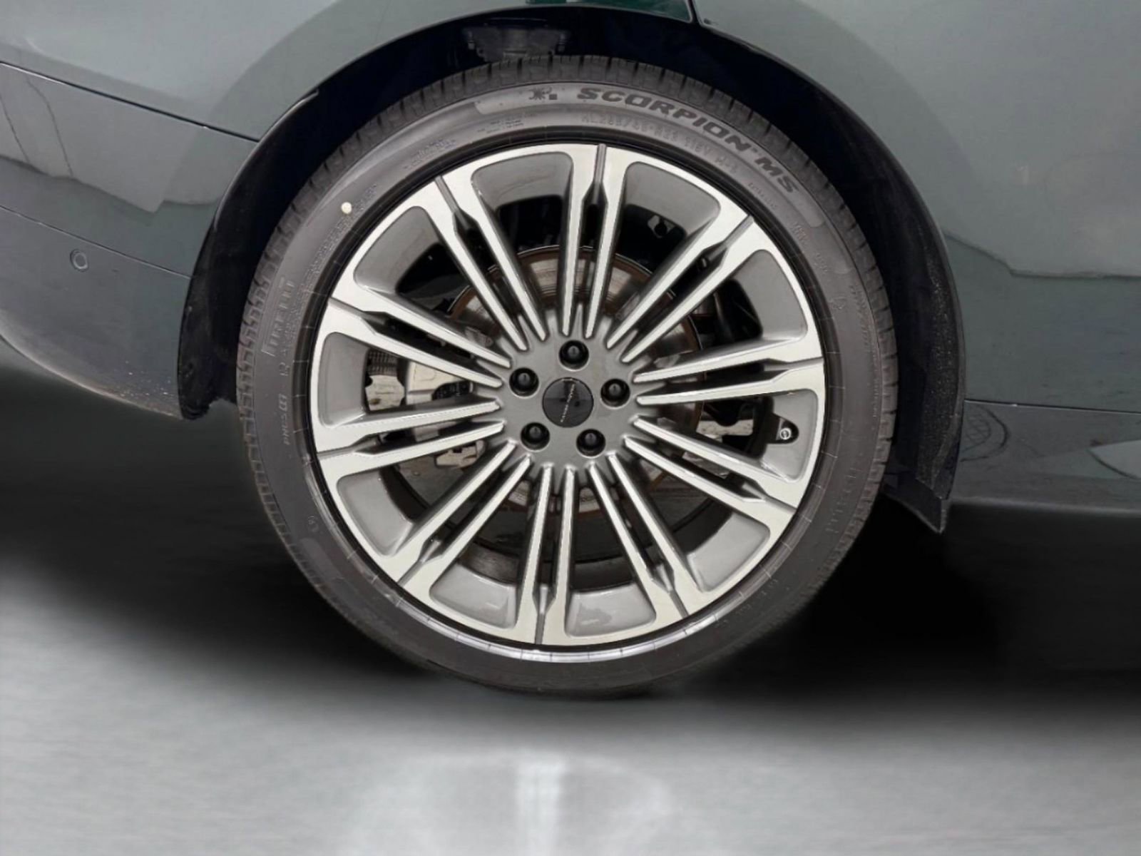 New 2026 Land Rover Range Rover Sport Dynamic SE image 8