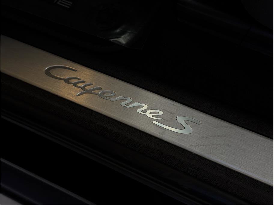 Used 2021 Porsche Cayenne S AWD/4WD image 27