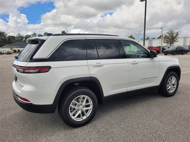 New 2025 Jeep Grand Cherokee Laredo X image 13