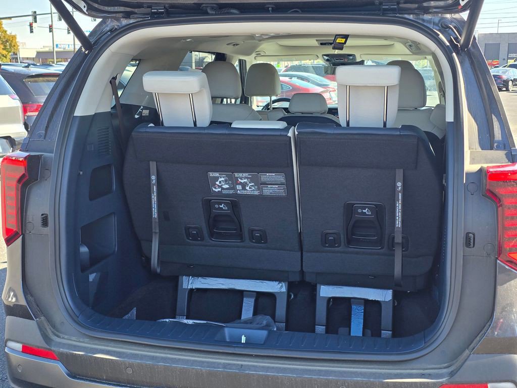 New 2025 Kia Carnival SX Prestige FWD image 15