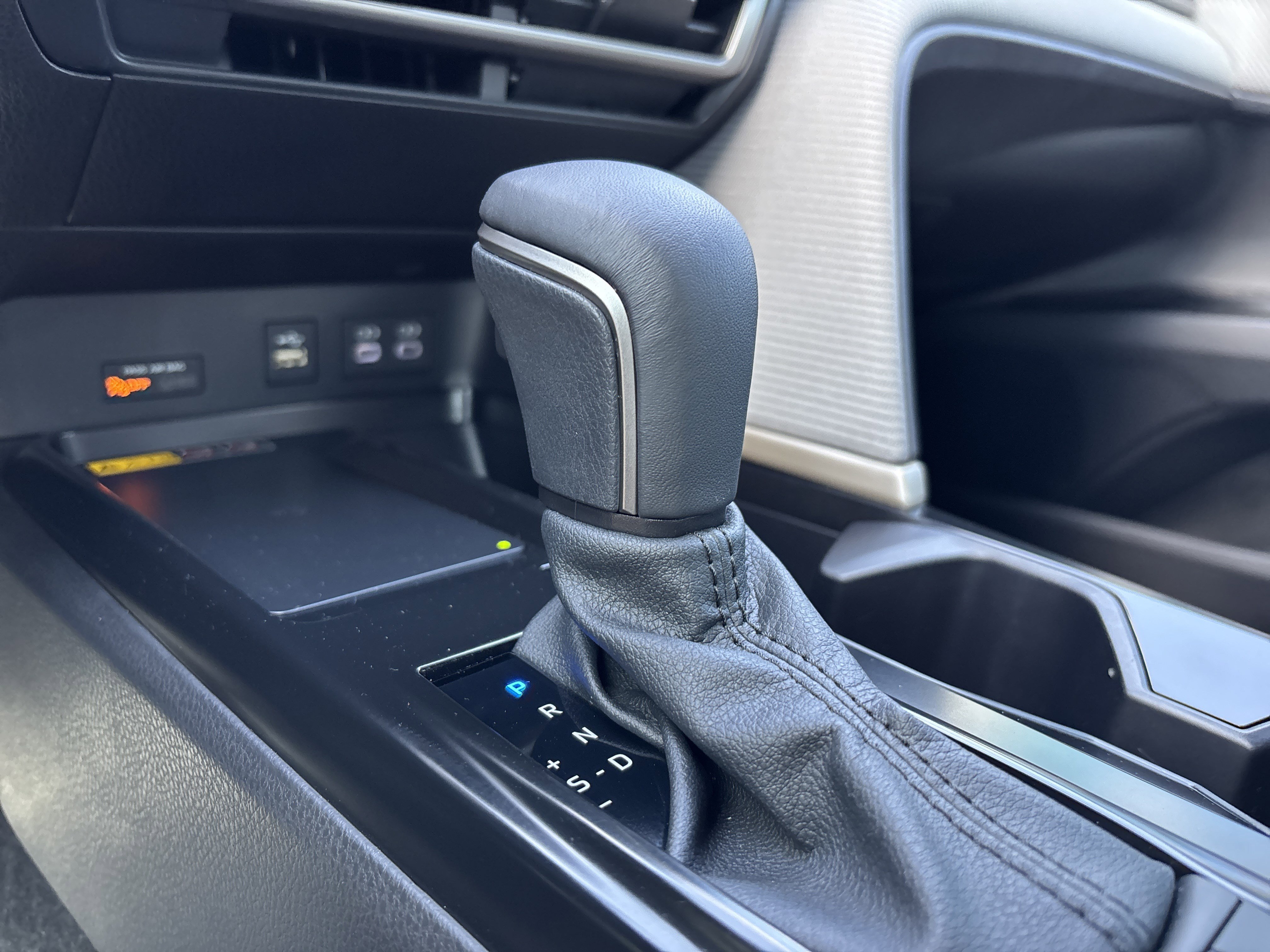 Used 2026 Toyota Camry SE AWD/4WD image 25