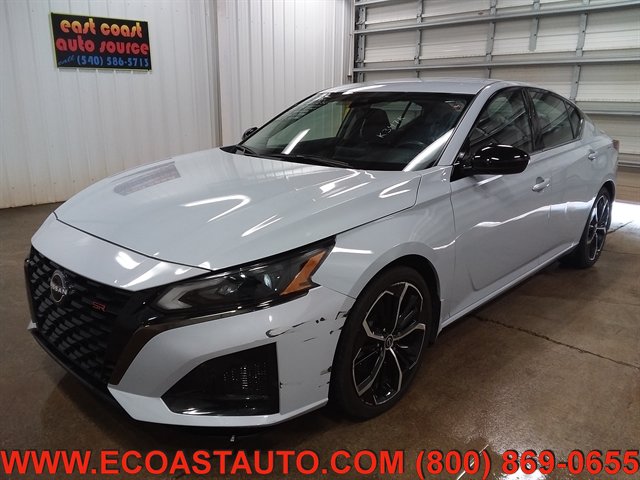 Used 2023 Nissan Altima 2.5 SR FWD image 4