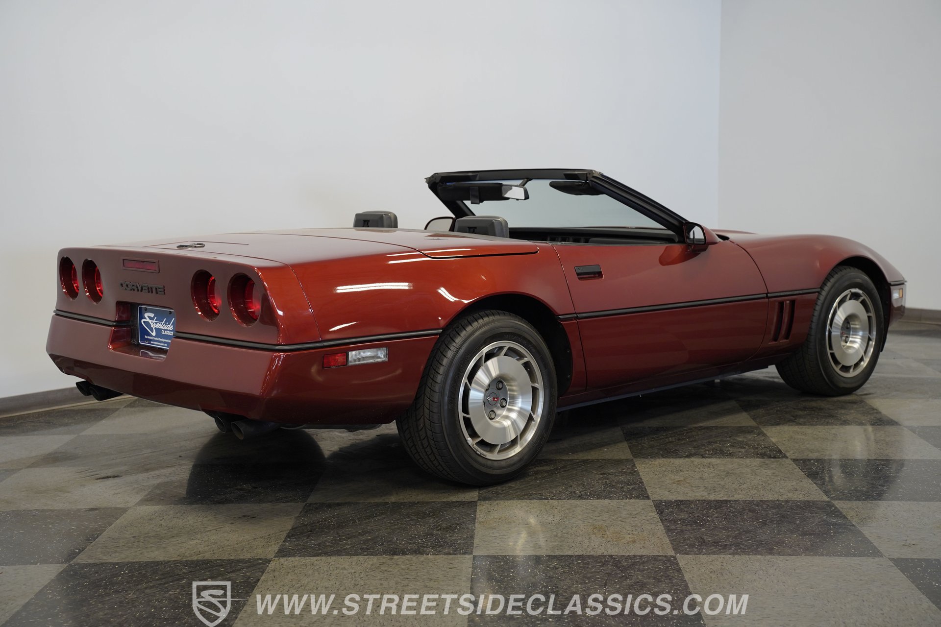 Used 1987 Chevrolet Corvette Convertible RWD image 13
