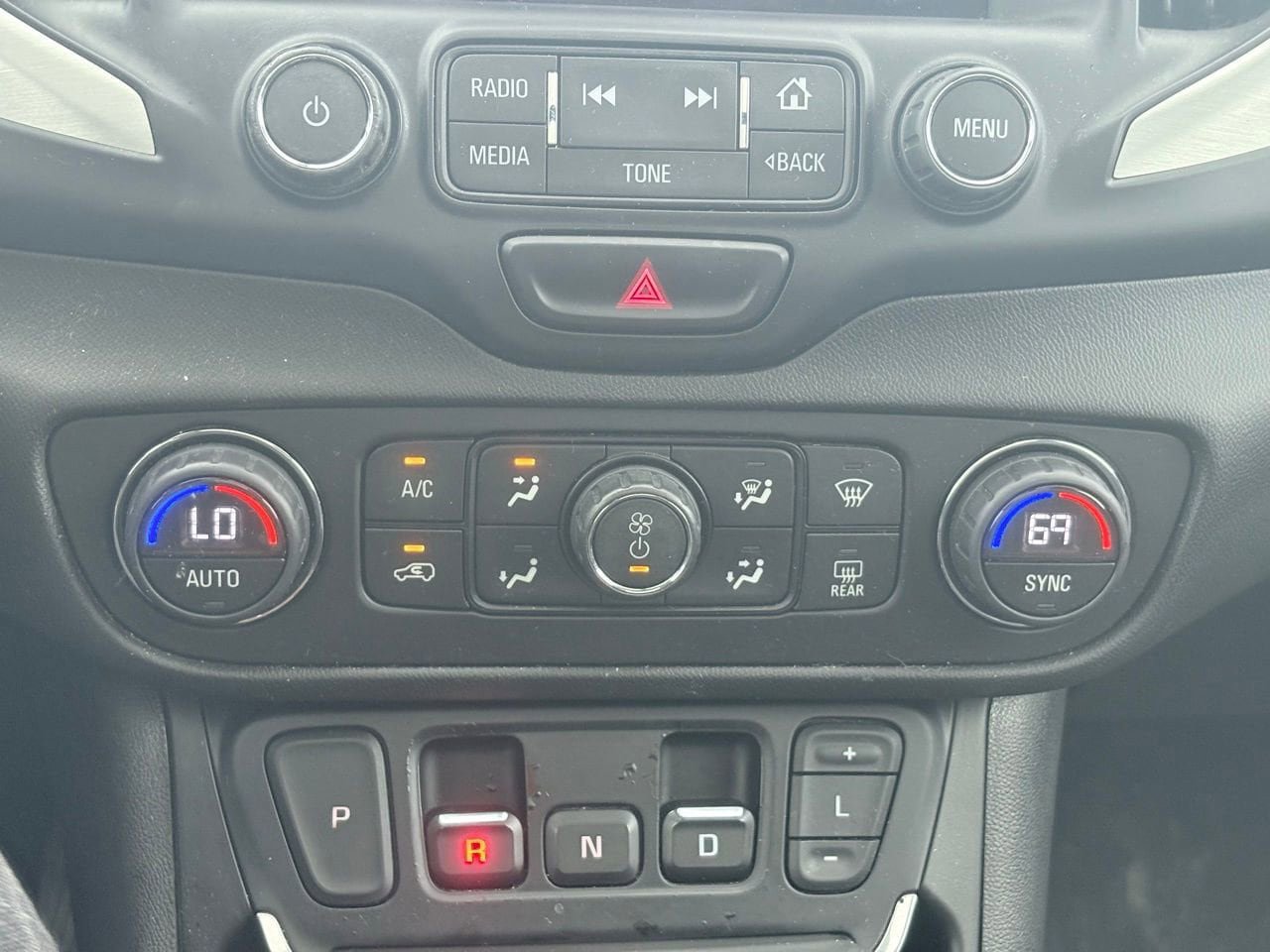 Used 2018 GMC Terrain SLT w/ Preferred Package FWD image 11
