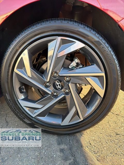 Used 2025 Hyundai Elantra SEL image 68