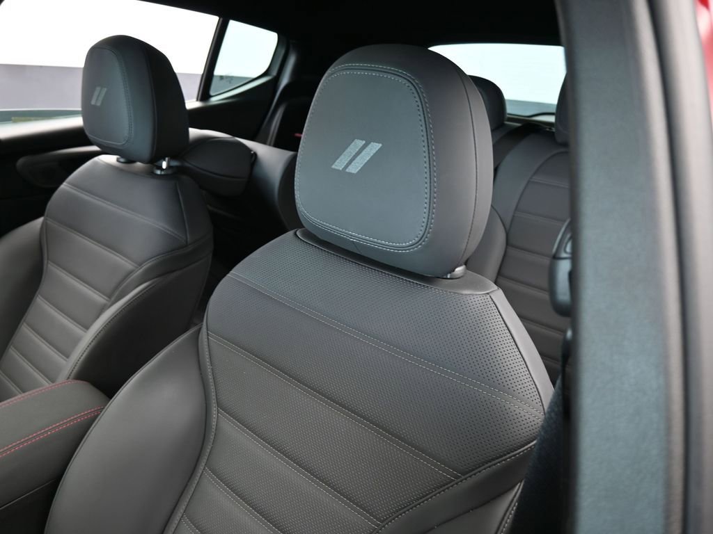 Used 2024 Dodge Hornet GT image 17
