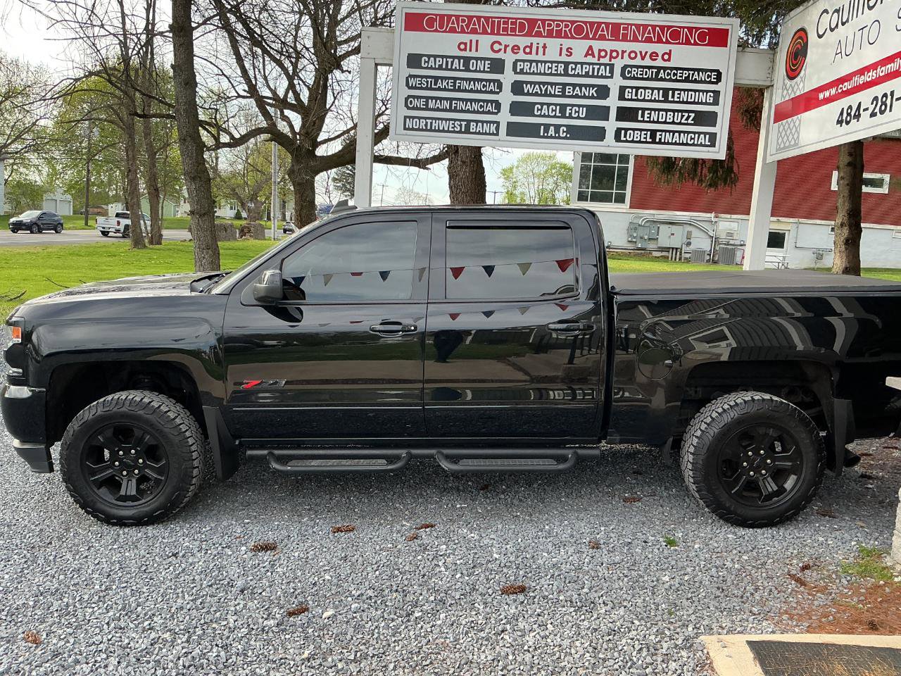 Used 2018 Chevrolet Silverado 1500 LTZ Z71 w/ LTZ Plus Package AWD/4WD image 7