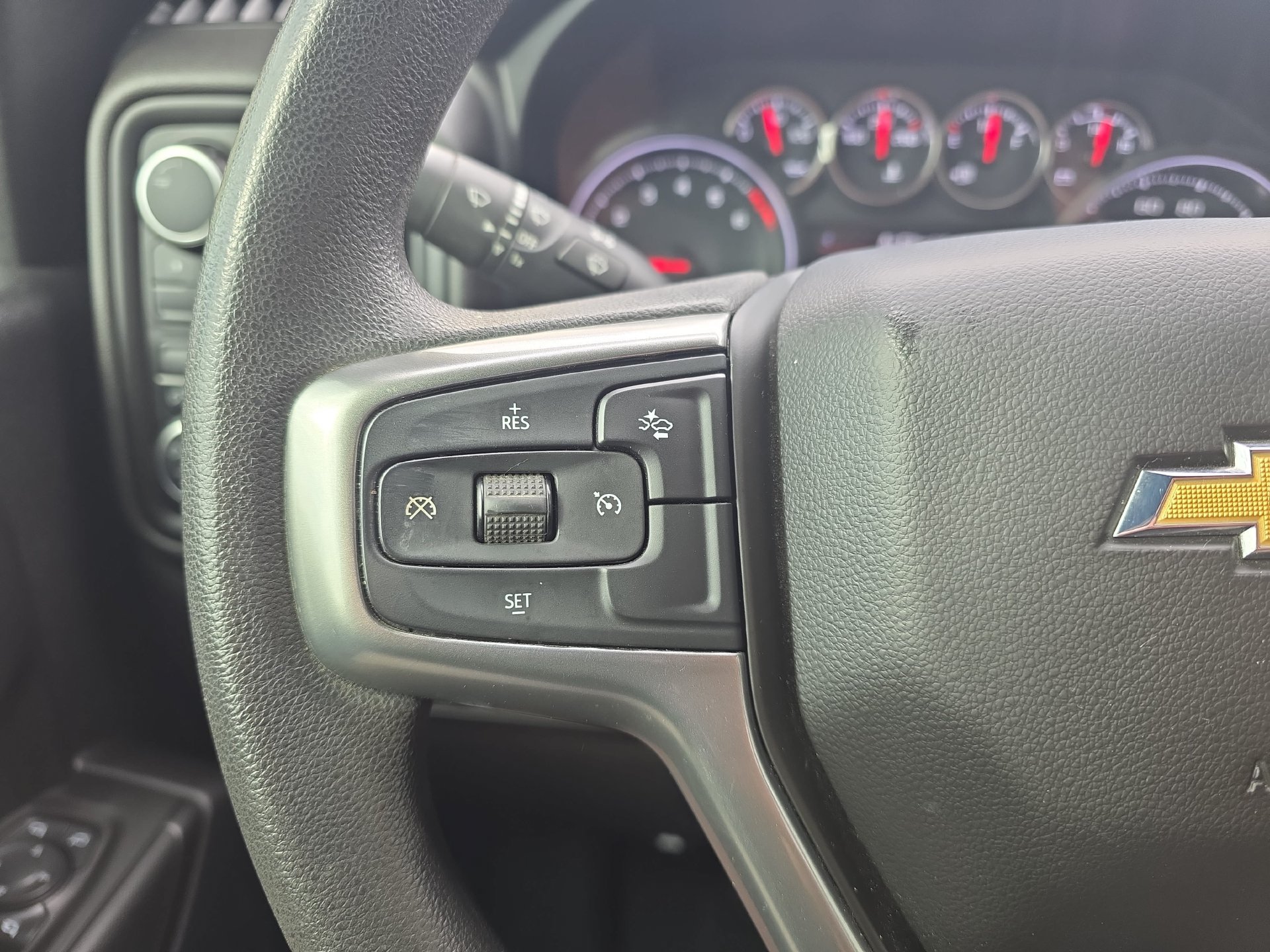 Used 2021 Chevrolet Silverado 2500 Custom w/ Custom Value Package AWD/4WD image 16
