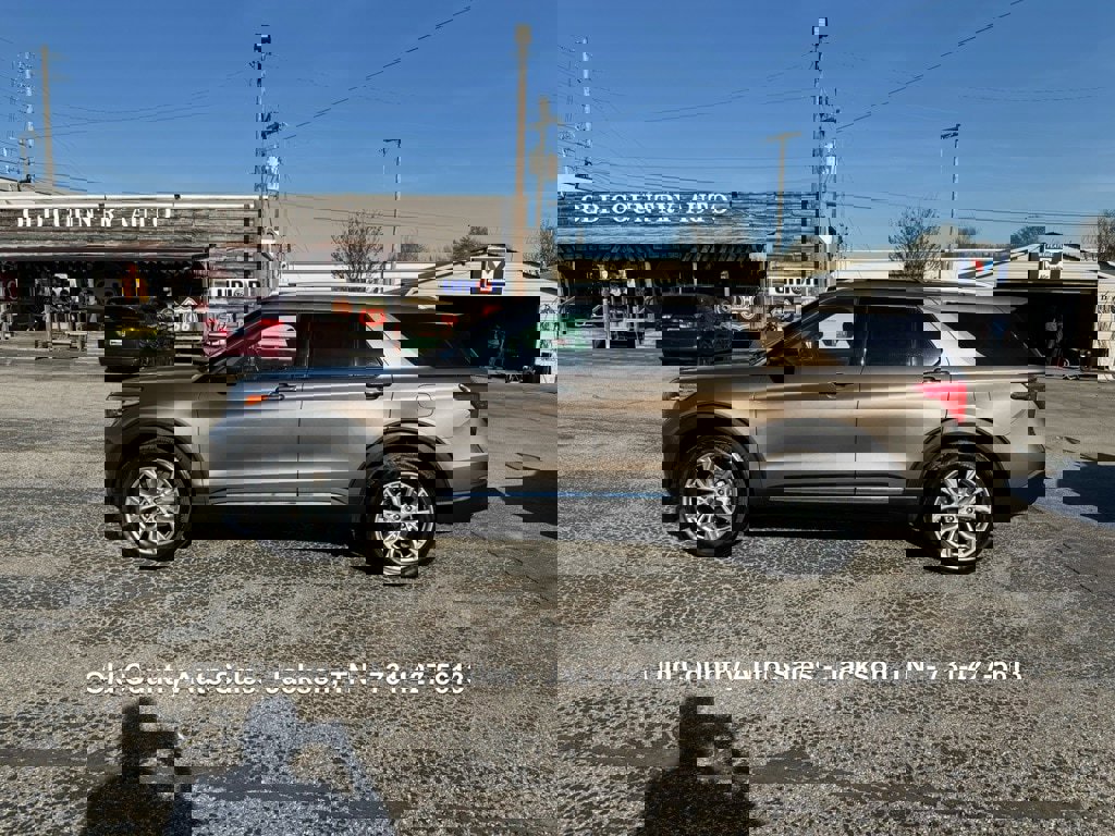 Used 2021 Ford Explorer Limited w/ Equipment Group 301A image 1