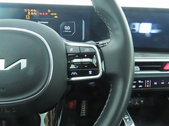 Used 2024 Kia Sorento SX image 12