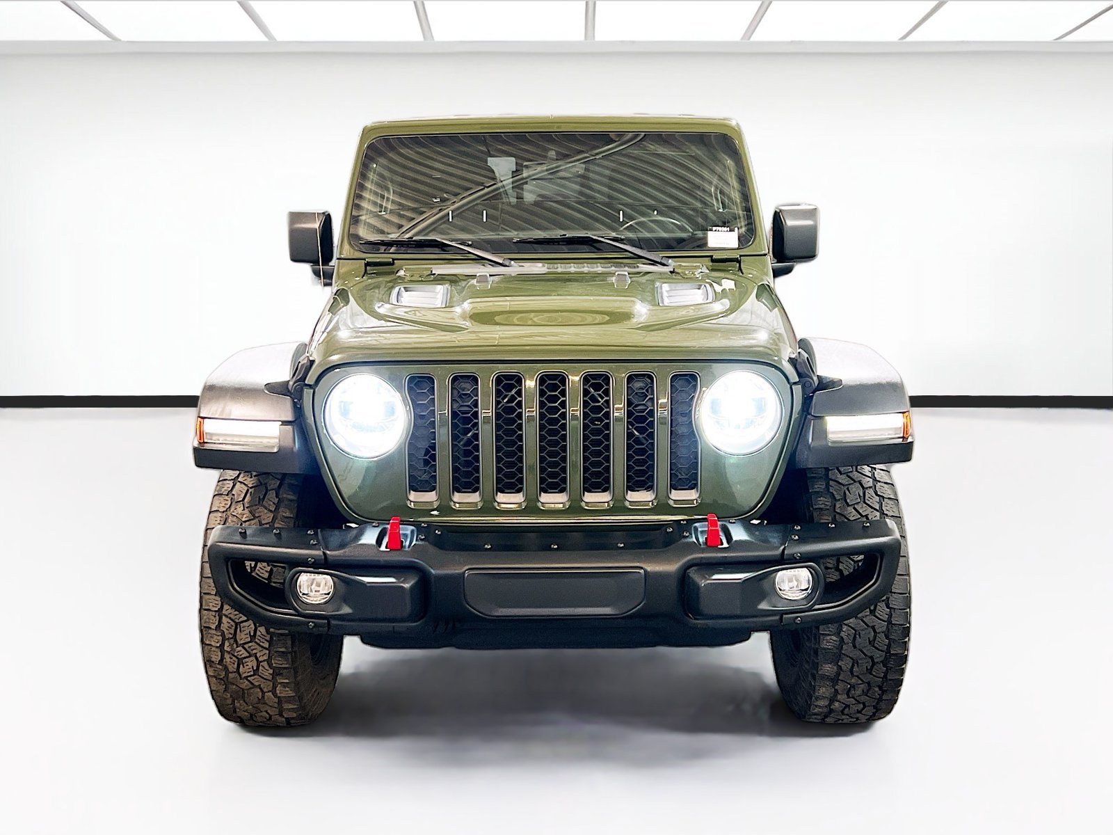 Used 2022 Jeep Gladiator Rubicon w/ LED Lighting Group AWD/4WD image 2