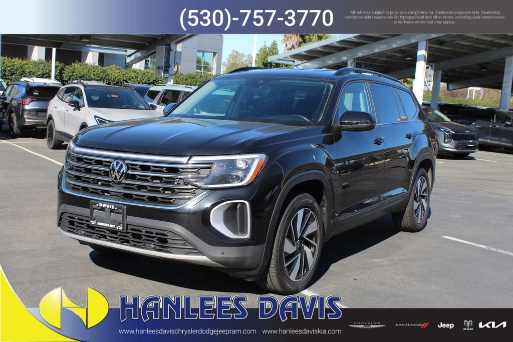Used 2024 Volkswagen Atlas SE image 3