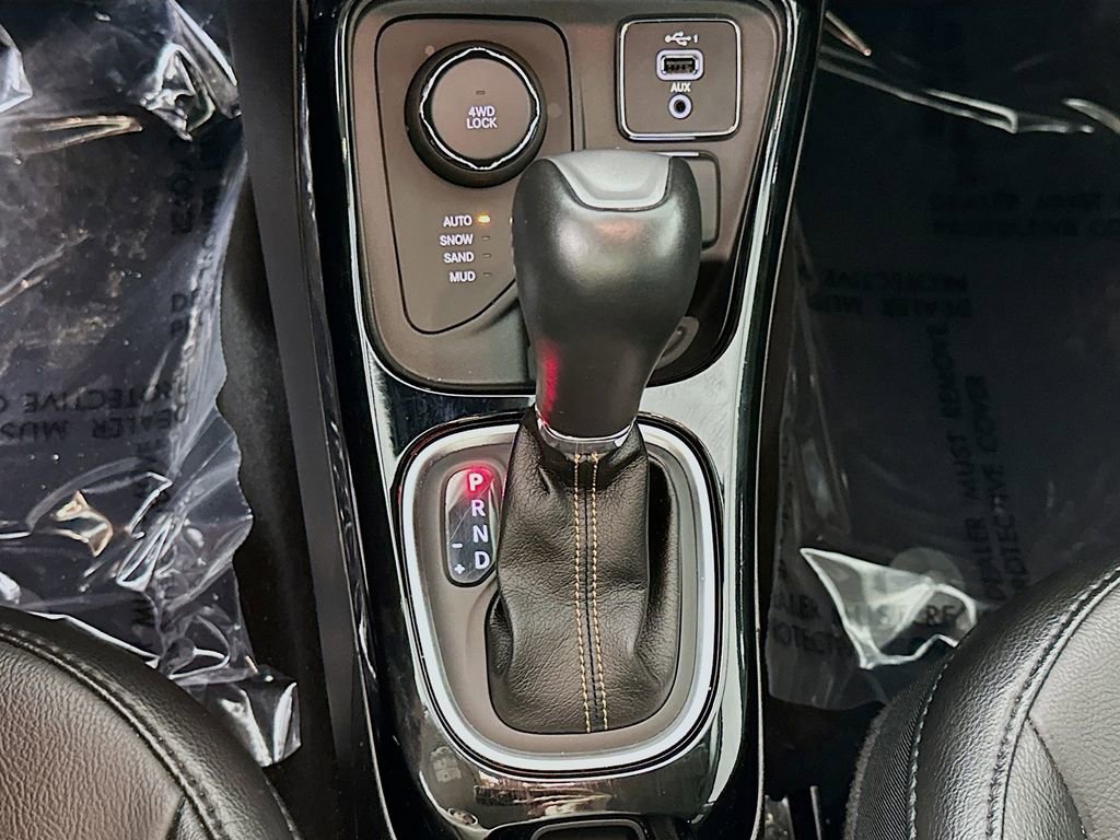 Used 2020 Jeep Compass Limited image 22