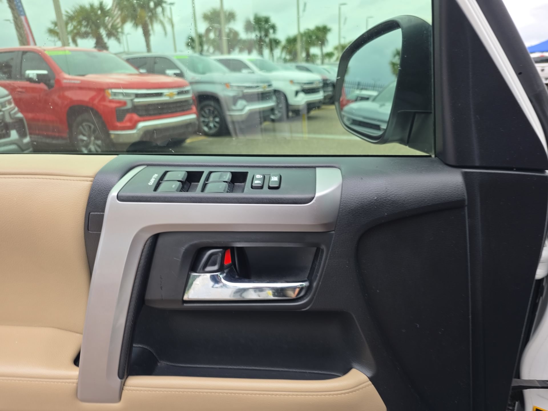 Used 2017 Toyota 4Runner SR5 Premium RWD image 31