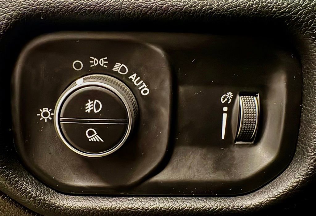 Used 2021 RAM 1500 Big Horn image 20