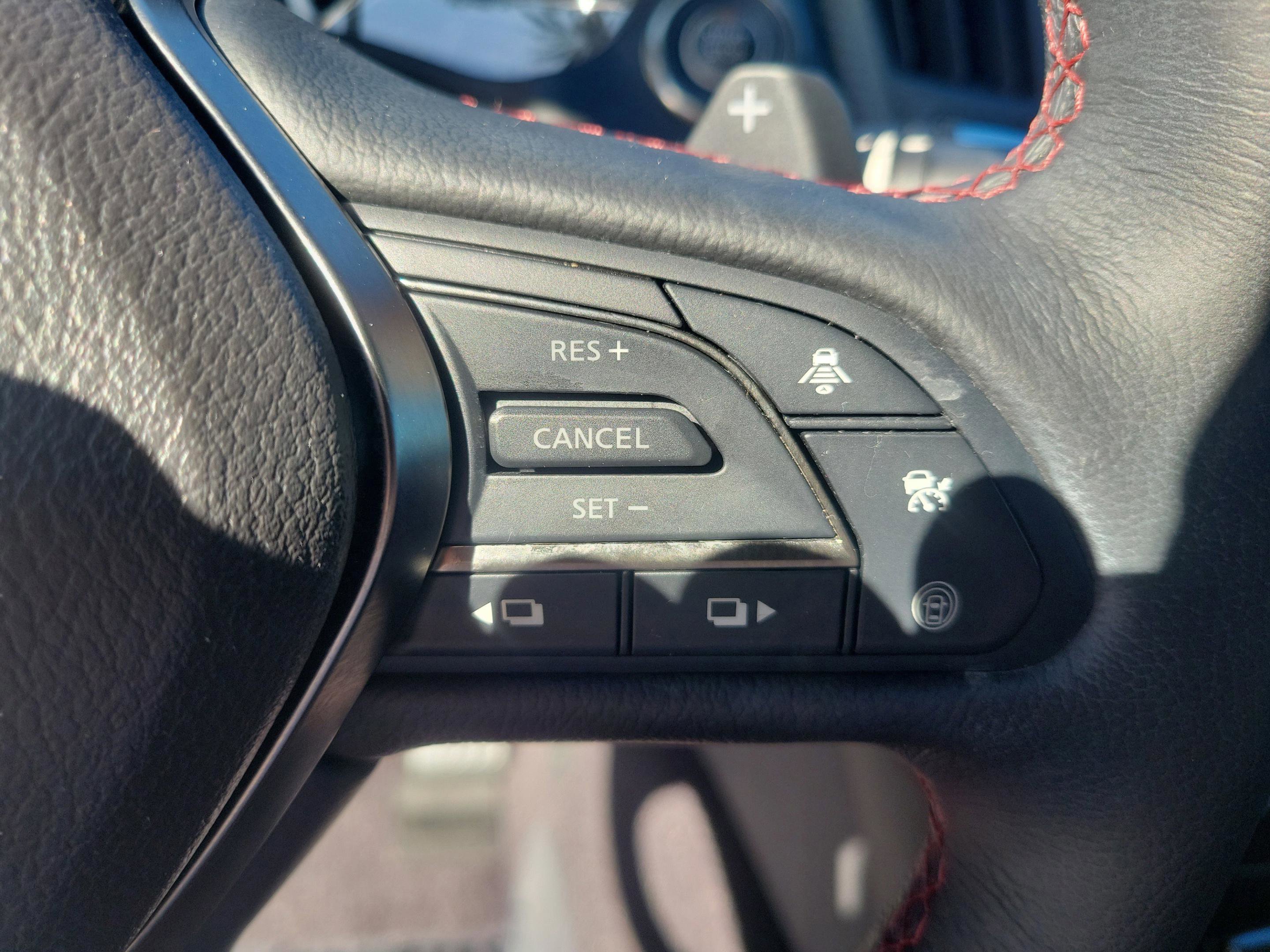 Certified 2022 INFINITI Q60 Red Sport 400 w/ Carbon Fiber Package image 19