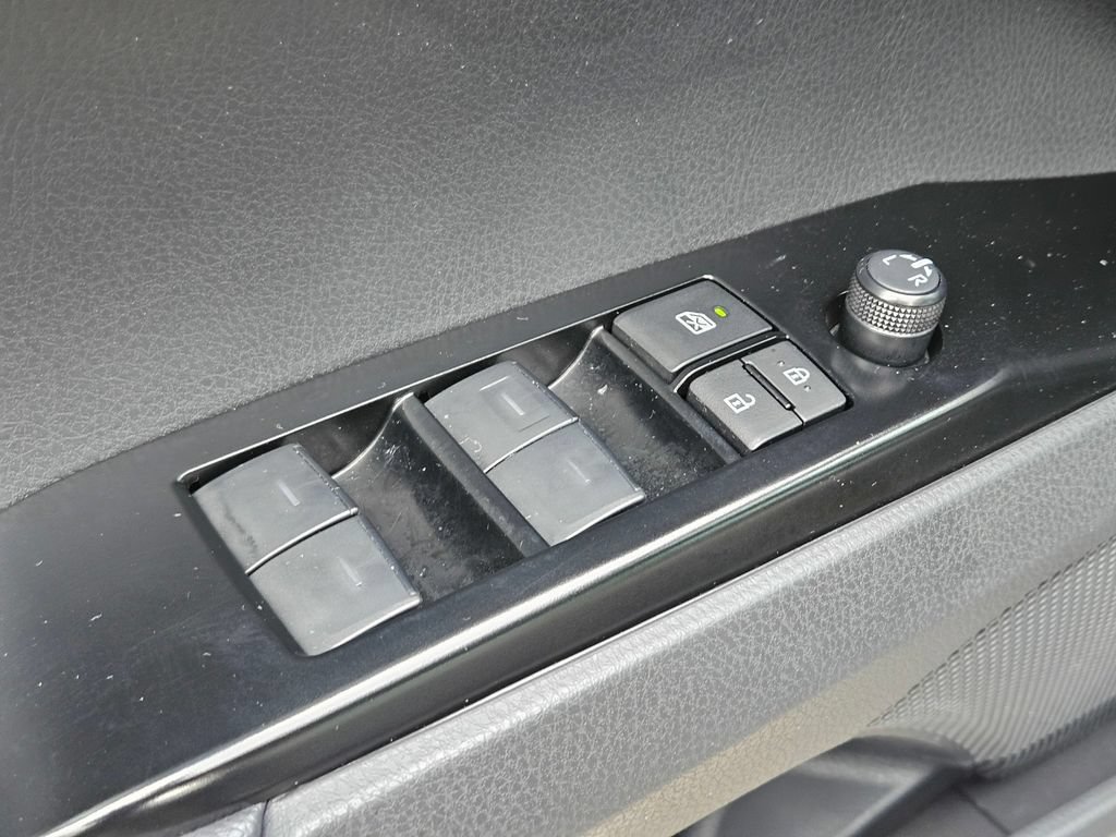Used 2026 Toyota Camry XLE FWD image 13