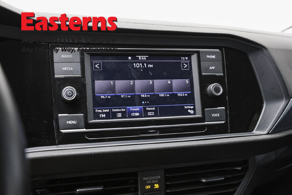 Used 2024 Volkswagen Jetta SE FWD image 19