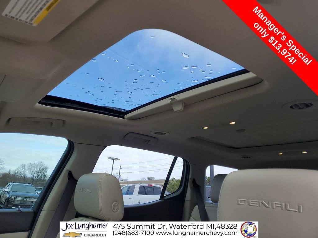 Used 2018 GMC Acadia Denali w/ Technology Package FWD image 21
