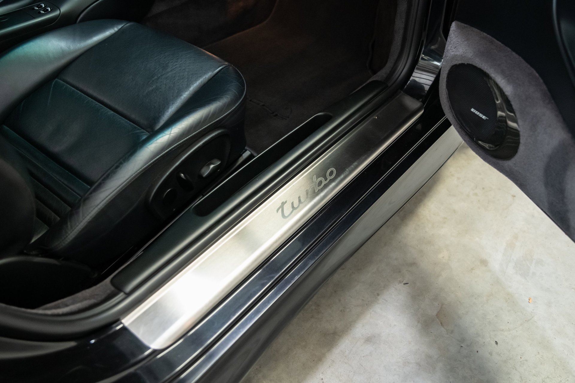 Used 2002 Porsche 911 Turbo AWD/4WD image 39