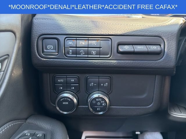 Used 2024 GMC Yukon XL Denali AWD/4WD image 39