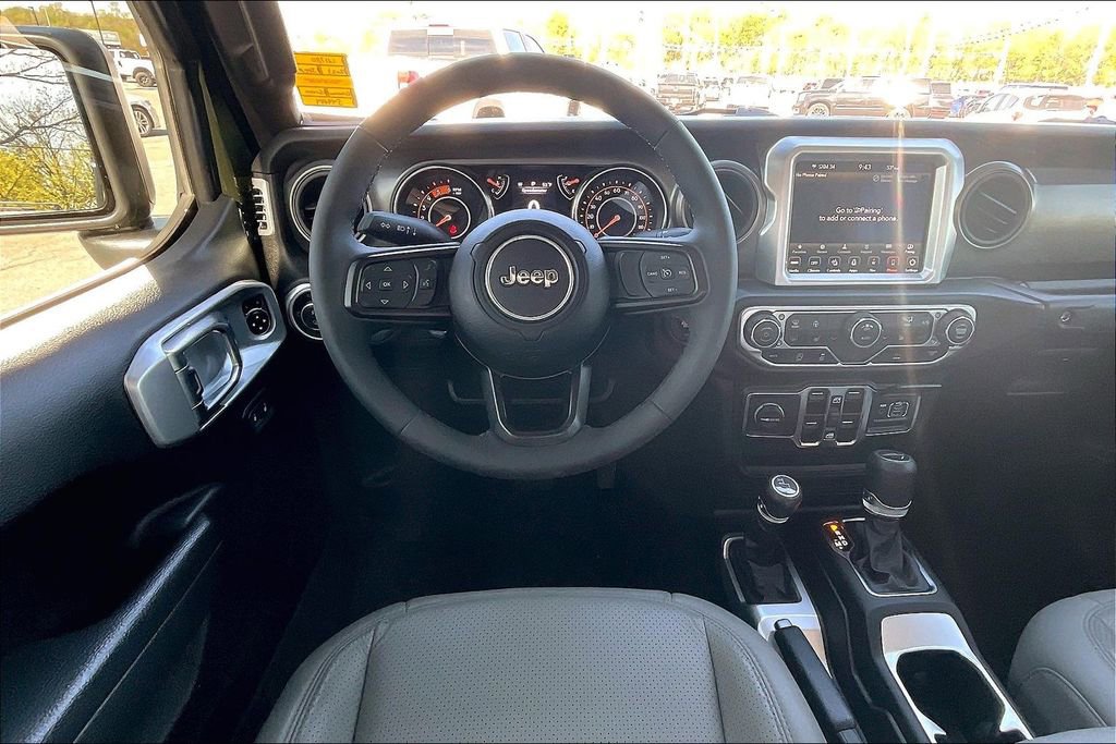 Used 2023 Jeep Gladiator Sport image 5