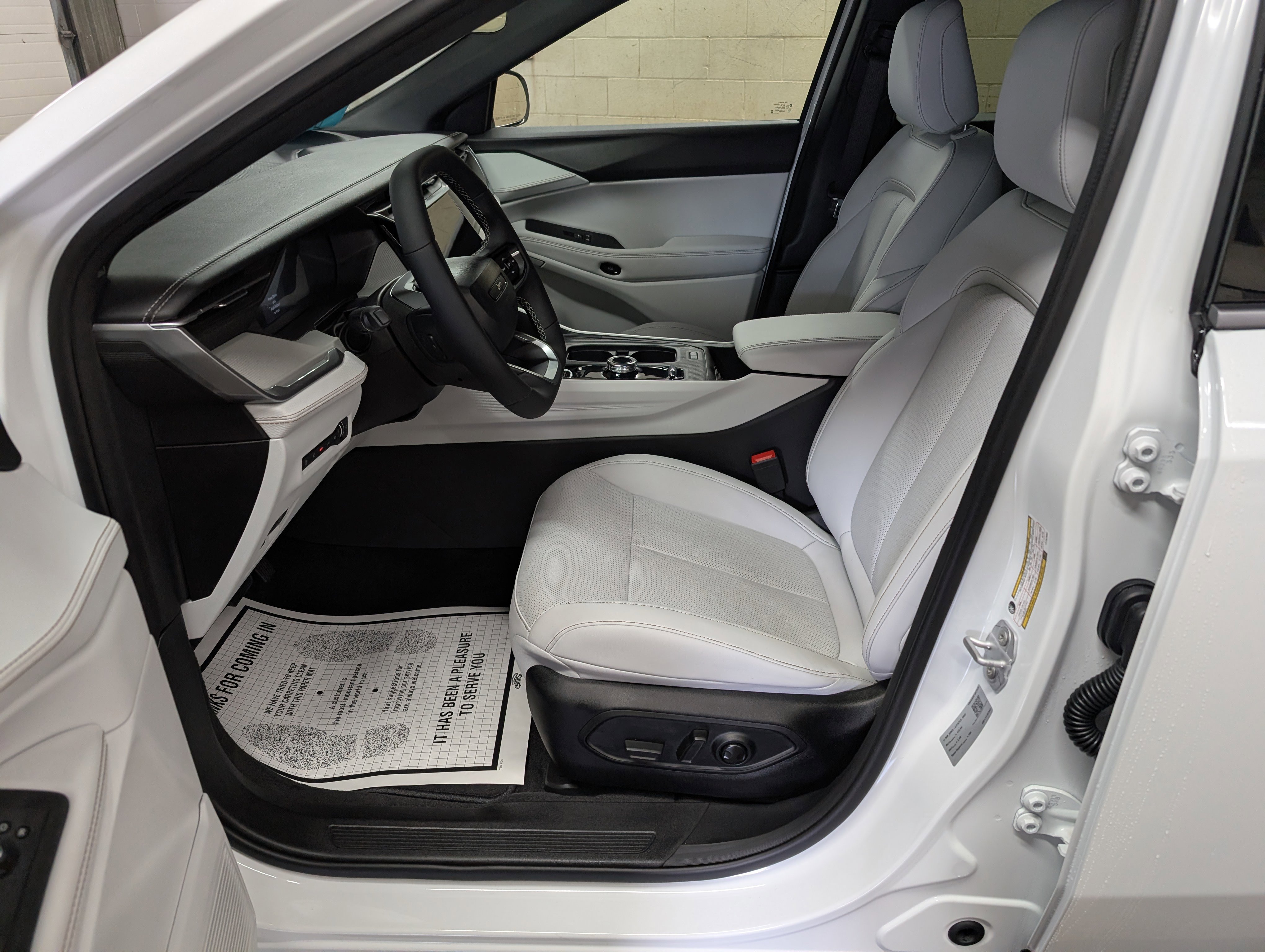 New 2026 Jeep Cherokee Limited AWD/4WD image 12