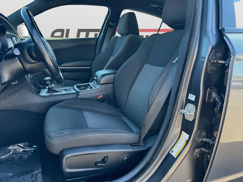 Used 2023 Dodge Charger SXT RWD image 20