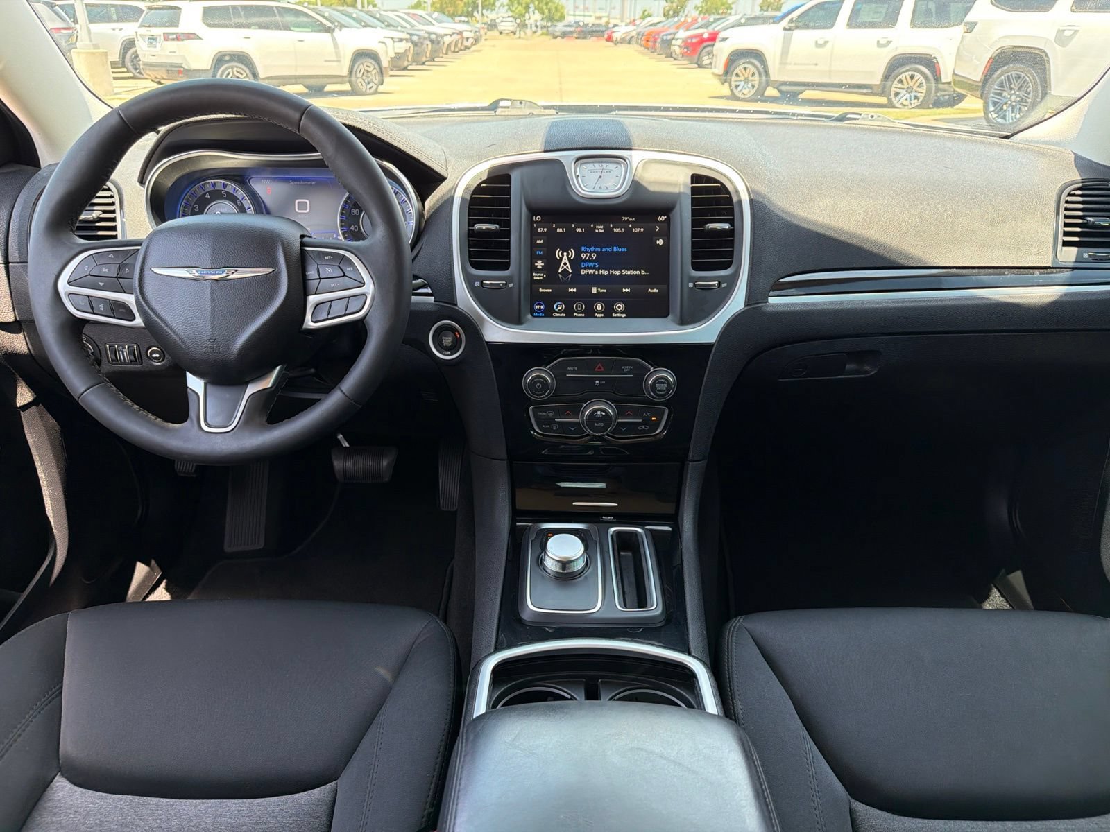 Used 2023 Chrysler 300 Touring w/ Sport Appearance Package RWD image 19