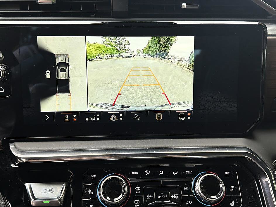 Used 2024 GMC Sierra 3500 Denali Ultimate AWD/4WD image 16