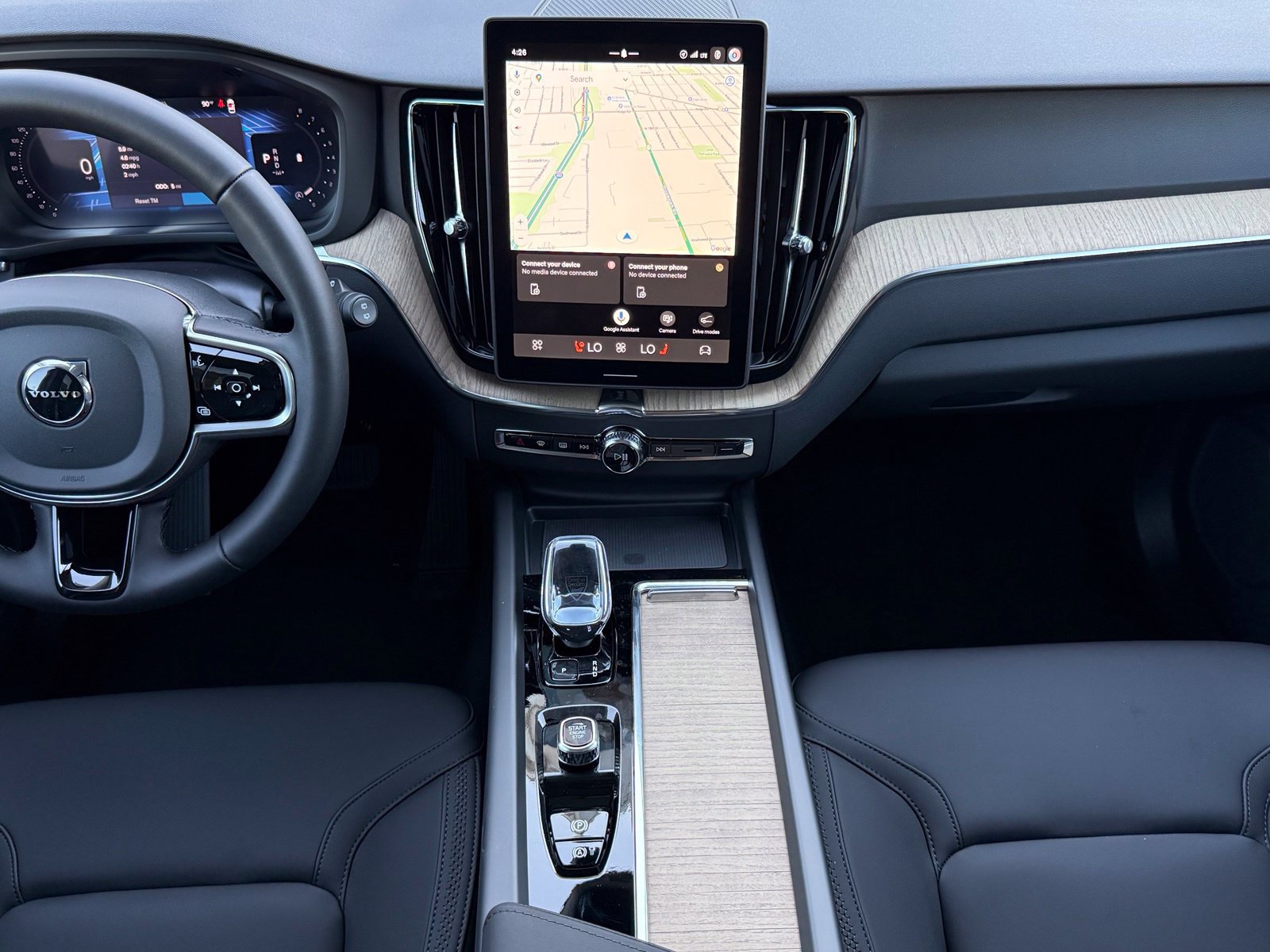 New 2027 Volvo XC60 B5 Plus AWD/4WD image 23