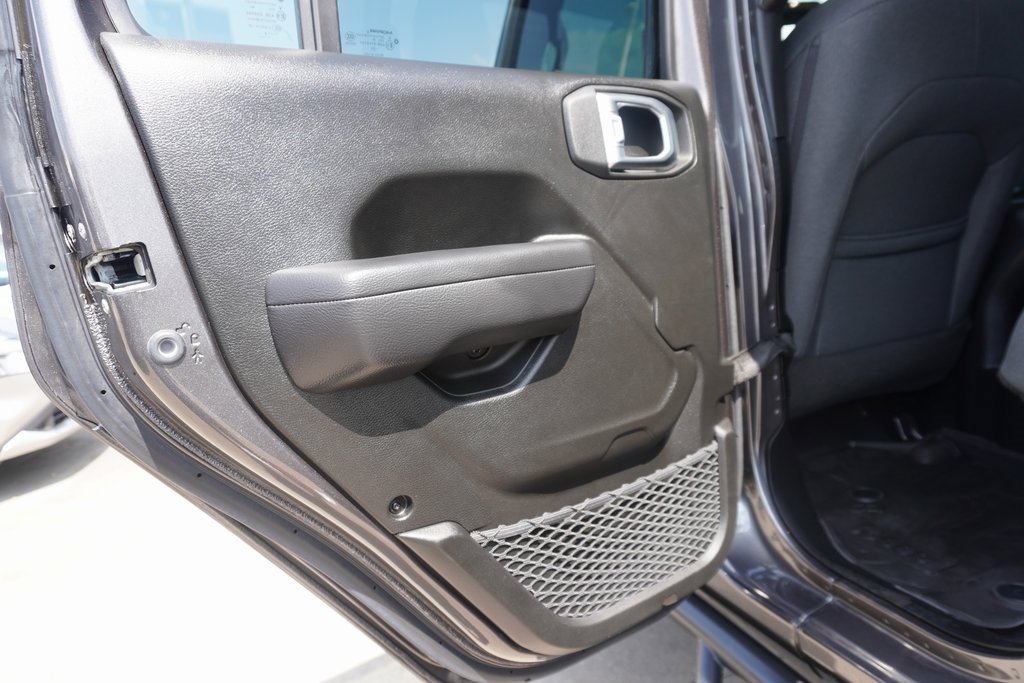 Used 2024 Jeep Gladiator Sport image 16