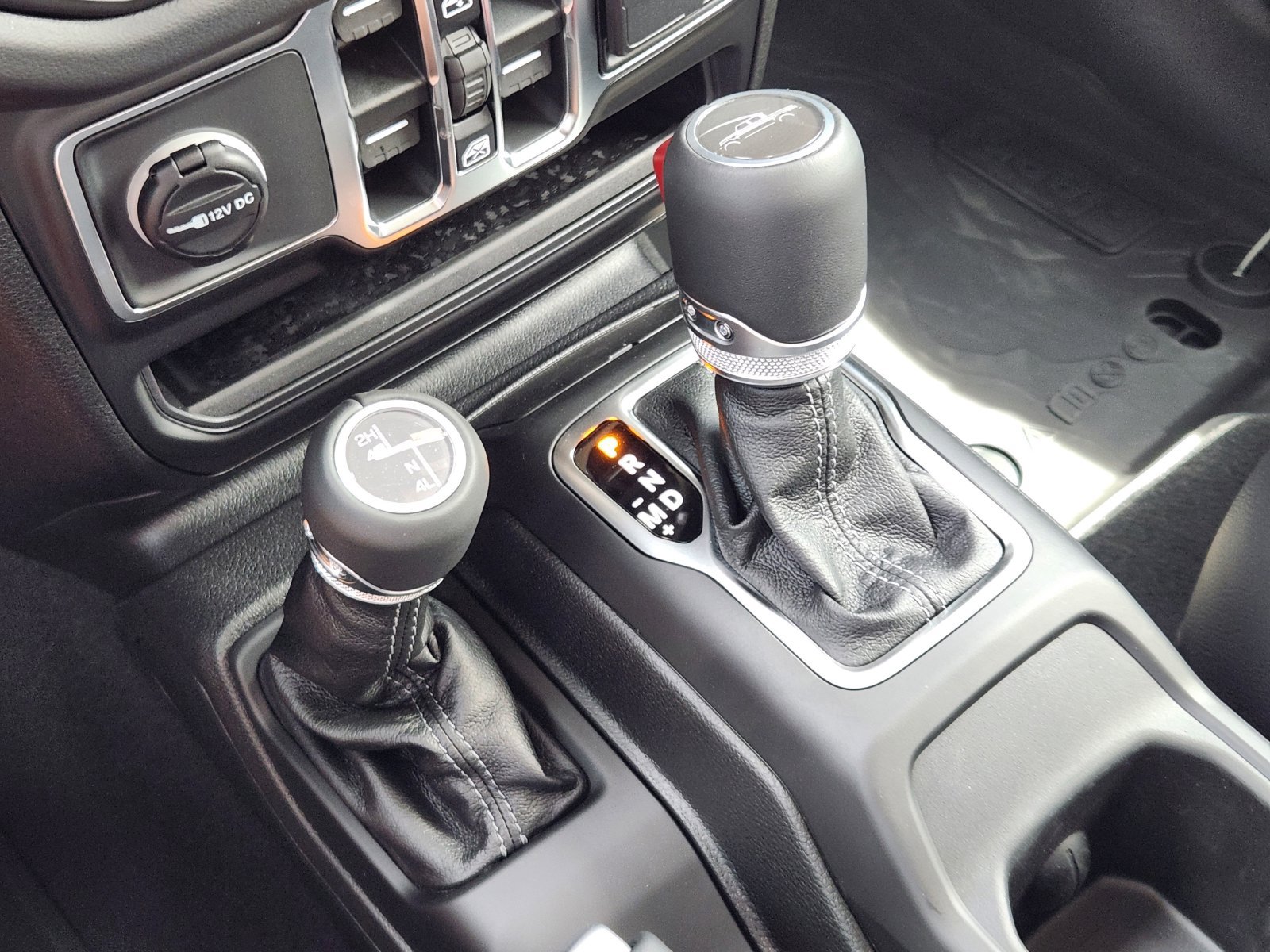 New 2026 Jeep Gladiator Sport AWD/4WD image 19