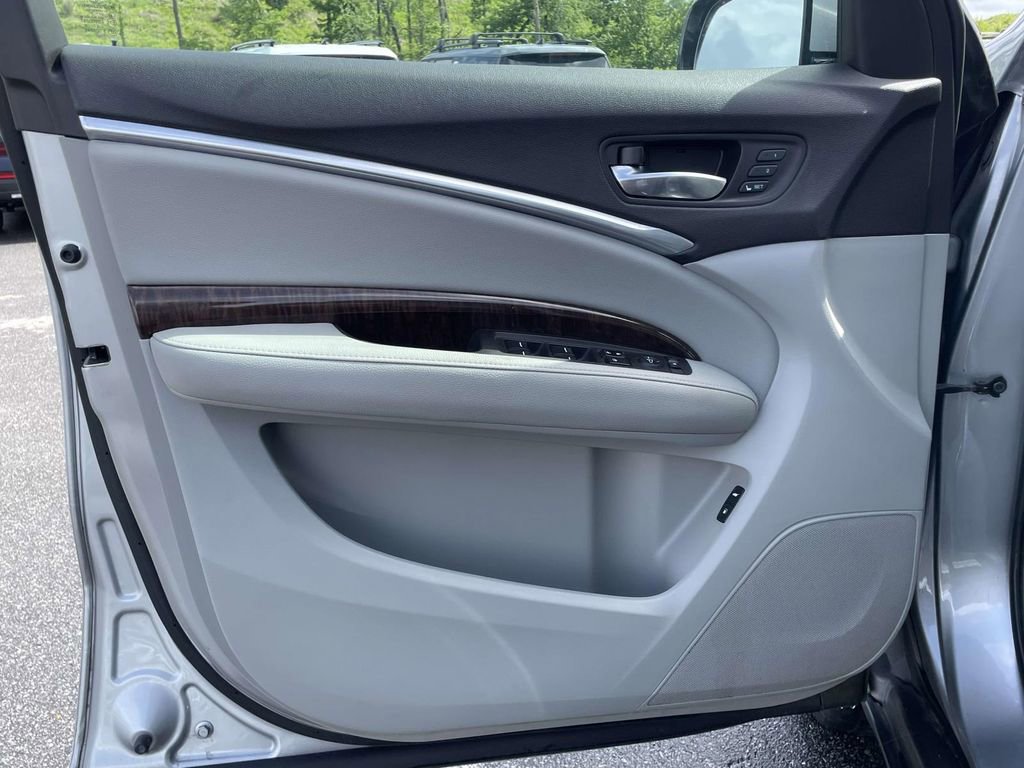 Used 2018 Acura MDX FWD image 5
