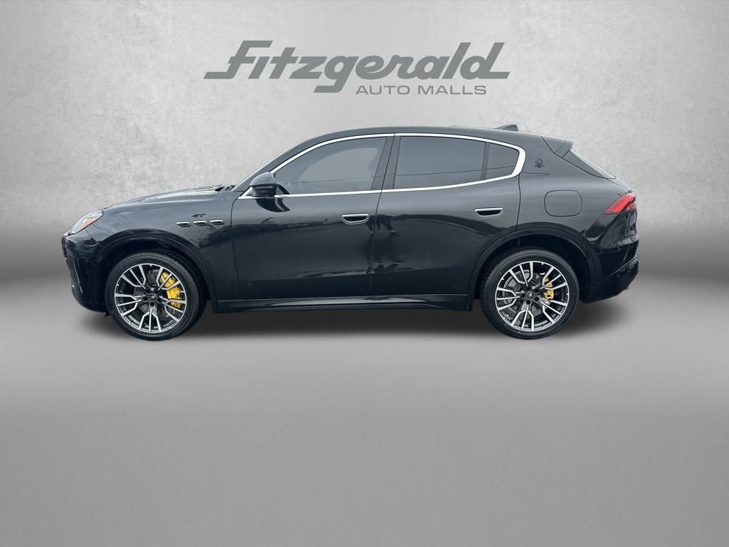 Used 2023 Maserati Grecale GT image 4