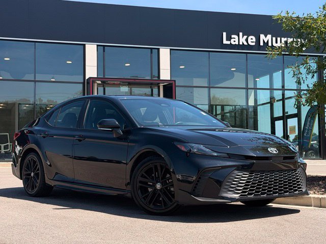 Used 2025 Toyota Camry SE