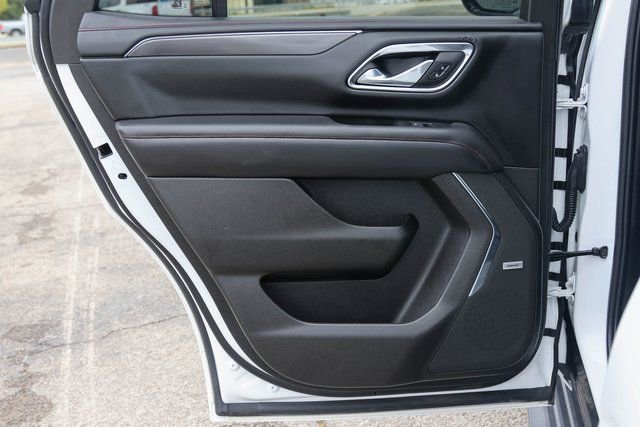 Used 2023 Chevrolet Tahoe RST AWD/4WD image 15